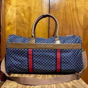 Tommy Hilfiger Weekender Bag